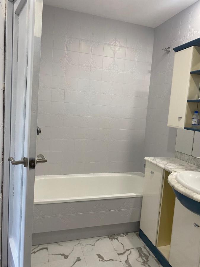 Apartamento Buenavista En Oviedo Bagian luar foto