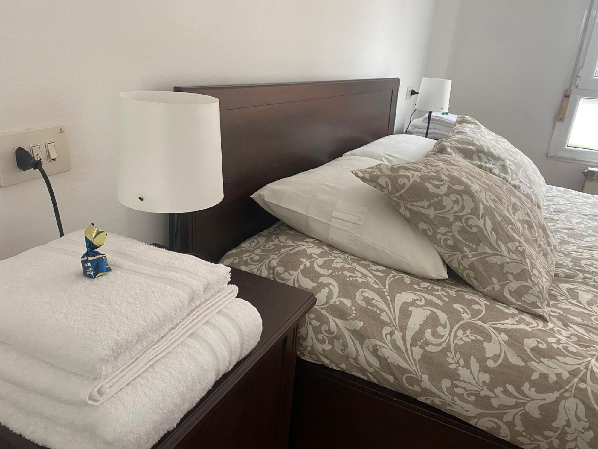 Apartamento Buenavista En Oviedo Bagian luar foto