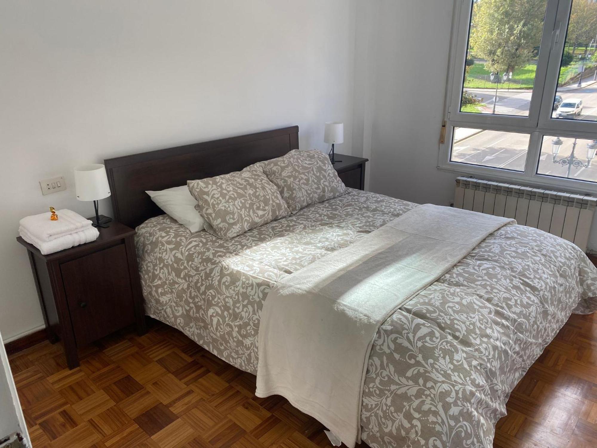 Apartamento Buenavista En Oviedo Bagian luar foto
